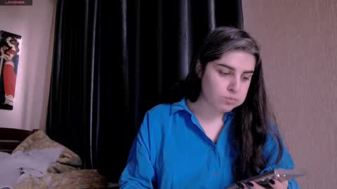 Snapshot of roselina_ chatting on 02/19/25, 08:12 Rose online show from 02/19/25, 08:12