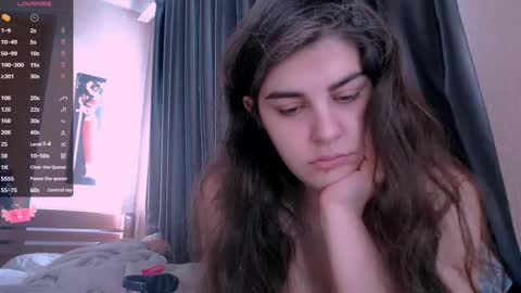 Snapshot of roselina_ chatting on 02/22/25, 06:39 Rose online show from 02/22/25, 06:39