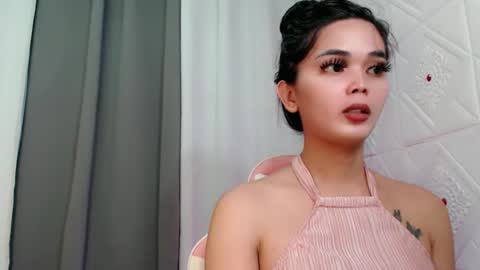 Snapshot of rosella_xx chatting on 10/10/25, 07:13 TONETH online show from 10/10/25, 07:13
