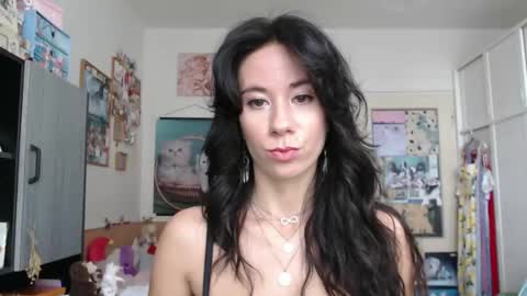 Rose online show from 11/12/25, 11:54