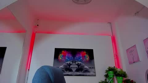 rosi_cooper online show from 11/11/25, 10:37