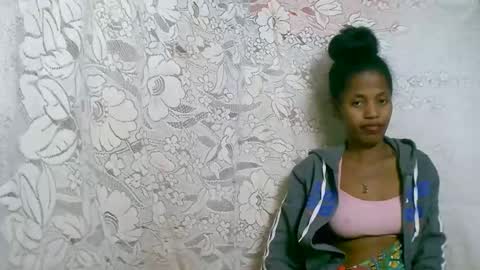 Snapshot of rosiahot1 chatting on 10/25/25, 03:03 rosia online show from 10/25/25, 03:03