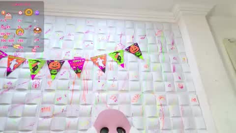 Snapshot of rosieleex_ chatting on 10/25/25, 02:13 Rosie online show from 10/25/25, 02:13