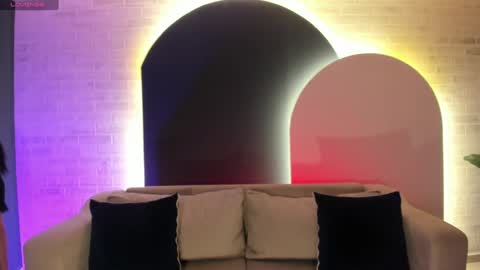 Snapshot of rossierhoades chatting on 01/11/25, 11:23 Rossie Rhoades online show from 01/11/25, 11:23