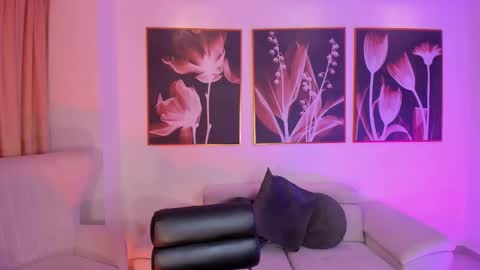 Rossie Rhoades online show from 10/17/25, 10:12