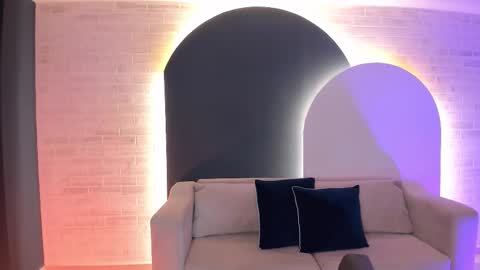 Rossie Rhoades online show from 10/23/25, 07:34