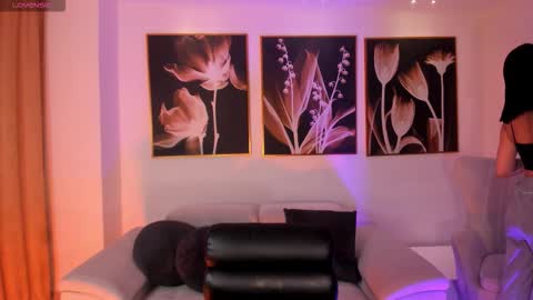 Rossie Rhoades online show from 10/25/25, 07:30