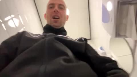 rotteei1 online show from 10/09/25, 08:12