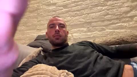 rotteei1 online show from 10/18/25, 05:32