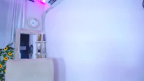 Snapshot of rous_25 chatting on 12/21/24, 12:49 rous_25 online show from 12/21/24, 12:49