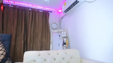 Snapshot of rous_25 chatting on 02/08/25, 12:50 rous_25 online show from 02/08/25, 12:50