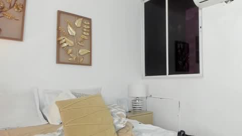 Snapshot of rouse_46 chatting on 12/15/24, 10:37 Rouse online show from 12/15/24, 10:37