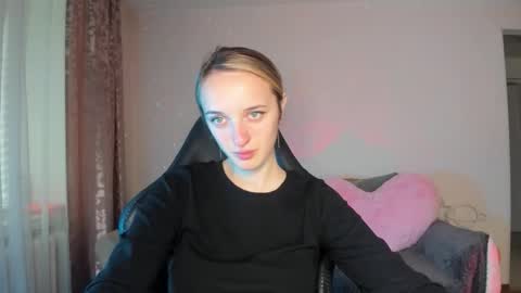 Snapshot of rousereed chatting on 10/15/25, 12:27 Rouse online show from 10/15/25, 12:27