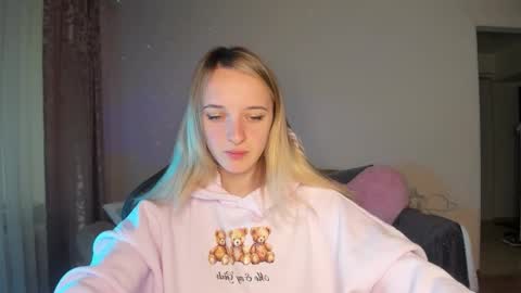 Snapshot of rousereed chatting on 10/16/25, 06:47 Rouse online show from 10/16/25, 06:47