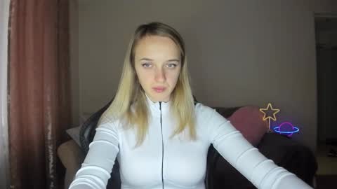 Snapshot of rousereed chatting on 10/22/25, 11:54 Rouse online show from 10/22/25, 11:54