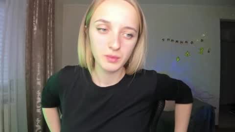 Snapshot of rousereed chatting on 10/29/25, 01:13 Rouse online show from 10/29/25, 01:13