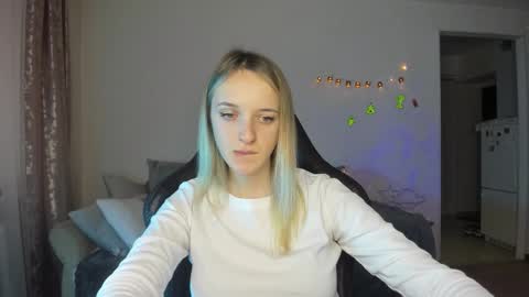 Snapshot of rousereed chatting on 11/10/25, 07:18 Rouse online show from 11/10/25, 07:18