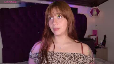 Snapshot of roussew chatting on 09/26/25, 02:48 I am lisa and excited that men masturbate for me online show from 09/26/25, 02:48