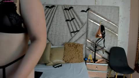 RousseWalker online show from 11/04/25, 12:37