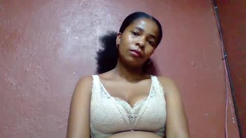 rovaelyah online show from 10/19/25, 03:18