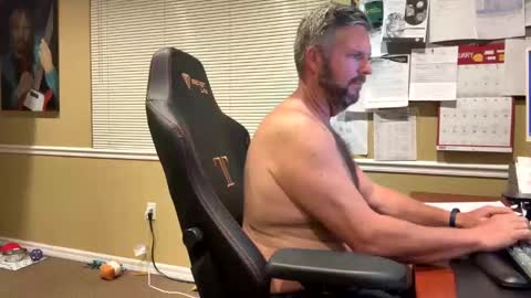 Snapshot of rowdypete787 chatting on 09/19/25, 03:41 rowdypete787 online show from 09/19/25, 03:41