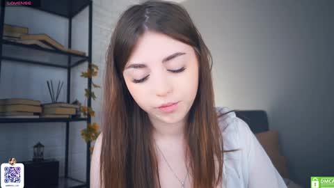 Snapshot of rowenahallman chatting on 01/17/25, 04:17 Michelle online show from 01/17/25, 04:17