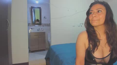Snapshot of roxanasexy2025 chatting on 02/27/25, 11:52 roxanasexy2025 online show from 02/27/25, 11:52