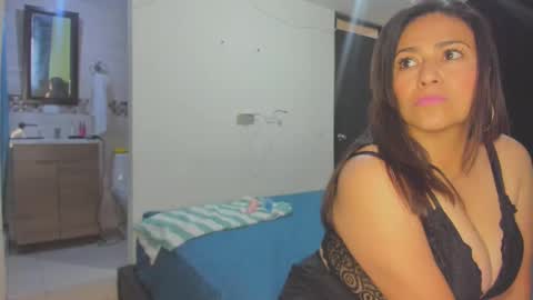Snapshot of roxanasexy2025 chatting on 03/10/25, 03:20 roxanasexy2025 online show from 03/10/25, 03:20