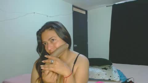 Snapshot of roxanasexy2025 chatting on 09/24/25, 12:52 roxanasexy2025 online show from 09/24/25, 12:52
