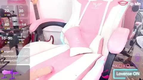 Roxane  online show from 01/11/25, 07:38