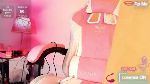 Roxane  online show from 01/20/25, 10:18