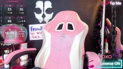 Roxane  online show from 03/07/25, 01:07