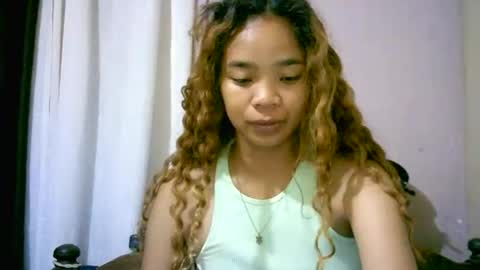 roxanne_98 online show from 10/26/25, 12:05