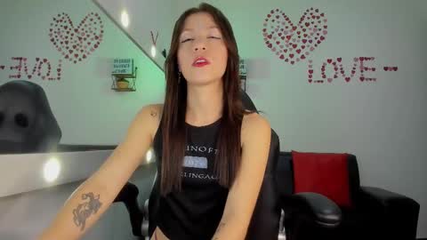 roxanne online show from 03/10/25, 07:40