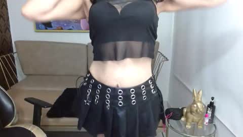 Snapshot of roxanne_vale chatting on 11/08/25, 08:18 Roxanne online show from 11/08/25, 08:18