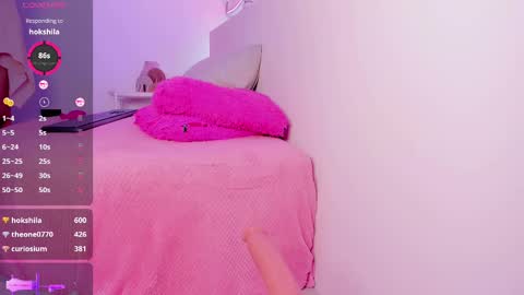 Snapshot of roxannegomez_ chatting on 03/05/25, 04:24 Roxanne Gomez online show from 03/05/25, 04:24