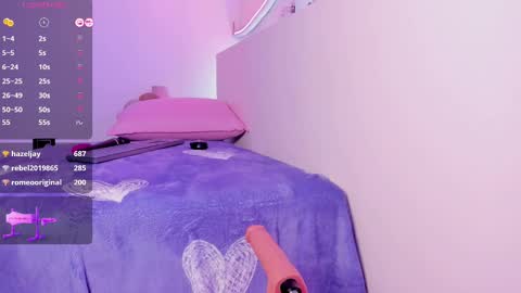 Snapshot of roxannegomez_ chatting on 03/12/25, 04:24 Roxanne Gomez online show from 03/12/25, 04:24