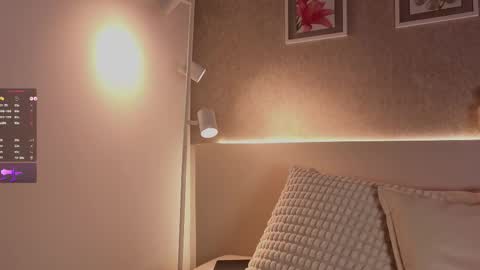 Snapshot of roxannegomez_ chatting on 10/02/25, 12:56 Roxanne Gomez online show from 10/02/25, 12:56