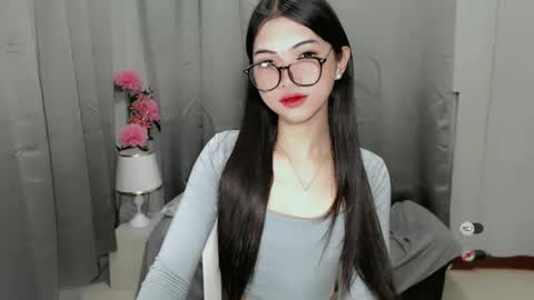 Snapshot of roxie_fuckdoll chatting on 12/29/24, 10:25 Roxie online show from 12/29/24, 10:25
