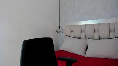 Roxie  online show from 12/11/24, 10:49