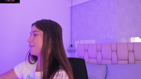 Roxie  online show from 02/08/25, 02:26