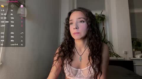 Roxie online show from 10/19/25, 09:04