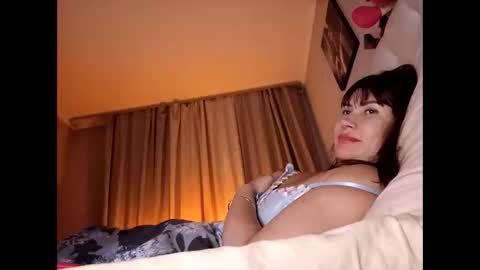 Snapshot of roxolanaa_sexy chatting on 01/06/25, 07:56 ROXOLANAA SEXY online show from 01/06/25, 07:56