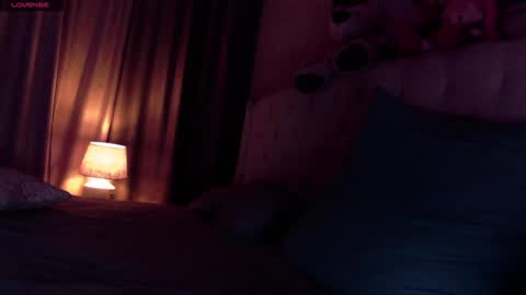 Snapshot of roxolanaa_sexy chatting on 02/23/25, 12:41 ROXOLANAA SEXY online show from 02/23/25, 12:41