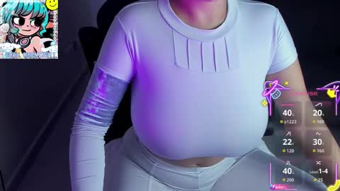 Annah  online show from 10/17/25, 09:34