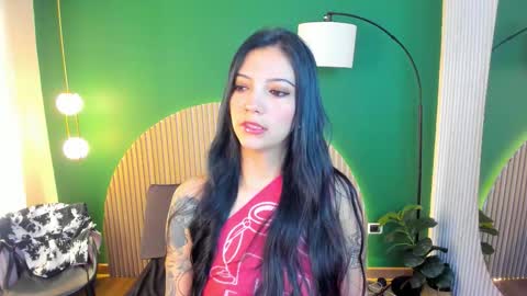 Snapshot of roxy_hell chatting on 10/08/25, 12:03 Roxy hell online show from 10/08/25, 12:03