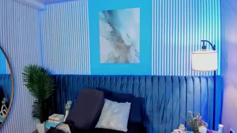 Roxy hell online show from 11/09/25, 12:03