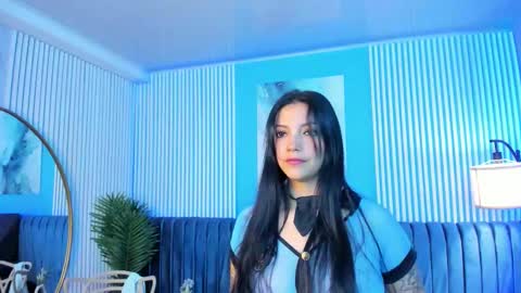 Roxy hell online show from 11/11/25, 12:05