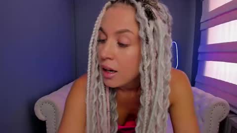 Roxy online show from 03/07/25, 06:02