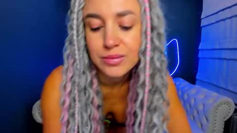 Roxy online show from 09/24/25, 01:31